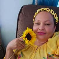 Roxana Molina (@RoxanaMolina) Official Clapper | Watch Roxana Molina's