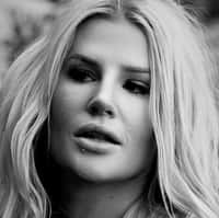 Linny Lix (@LinnyLix) Official Clapper | Watch Linny Lix 's Newest