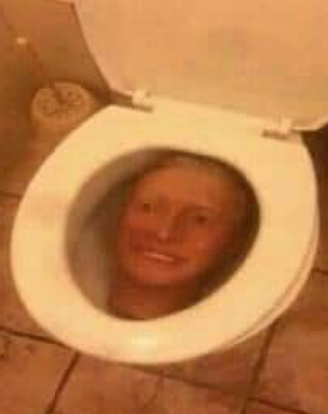Clapper profile picture for @Hemorrhoids