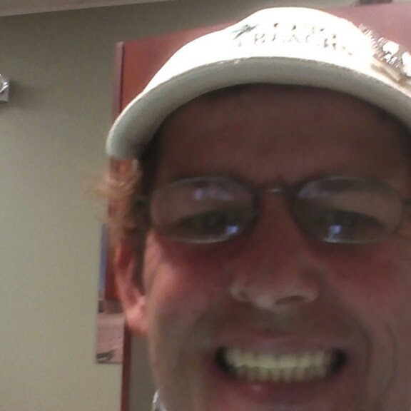 Clapper profile picture for @Dewey